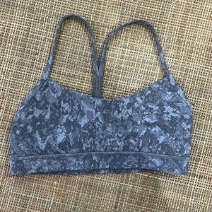 Lululemon Flow Y bra size 8